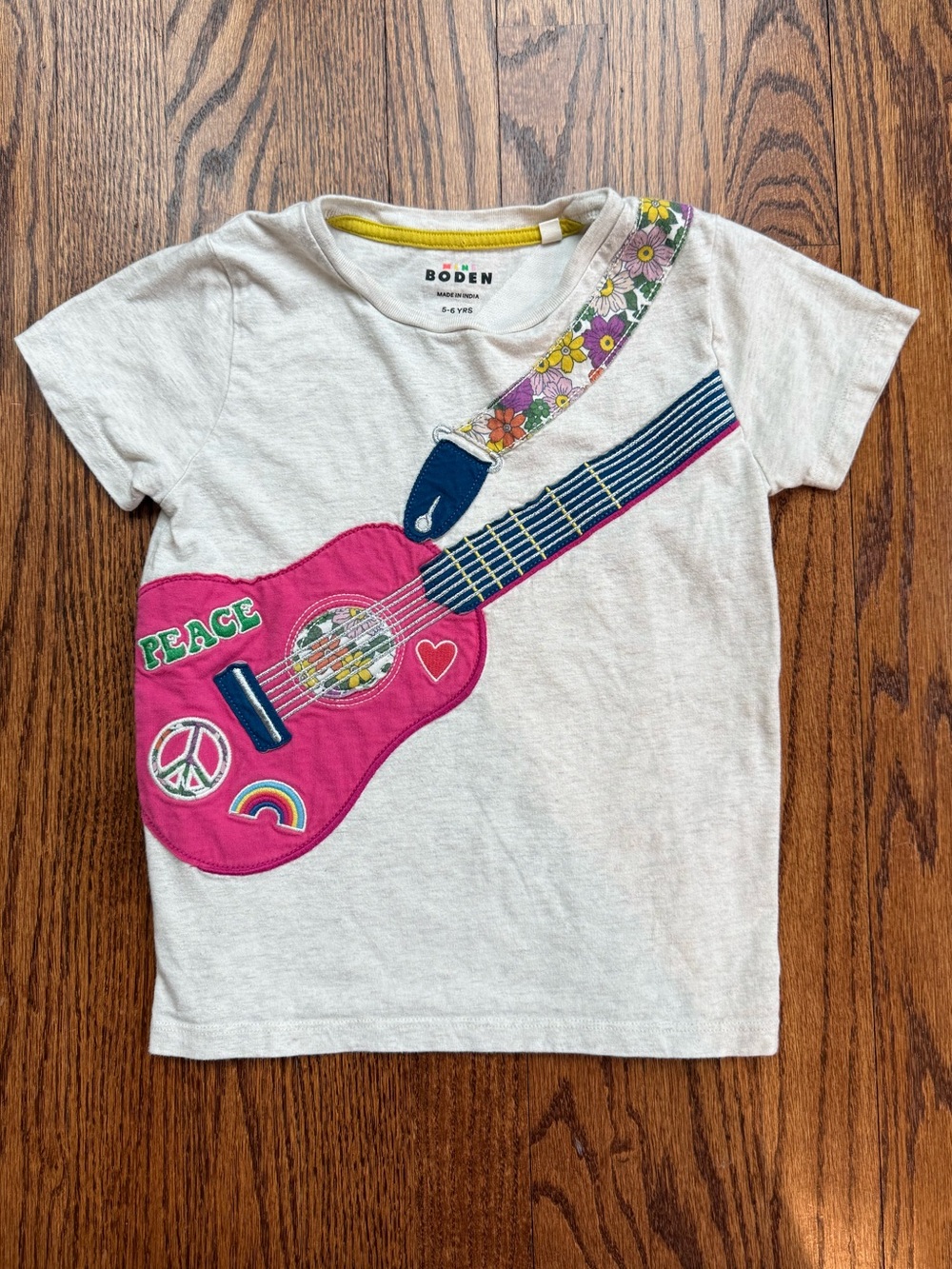 Mini Boden Applique Guitar Tee 5-6 Years